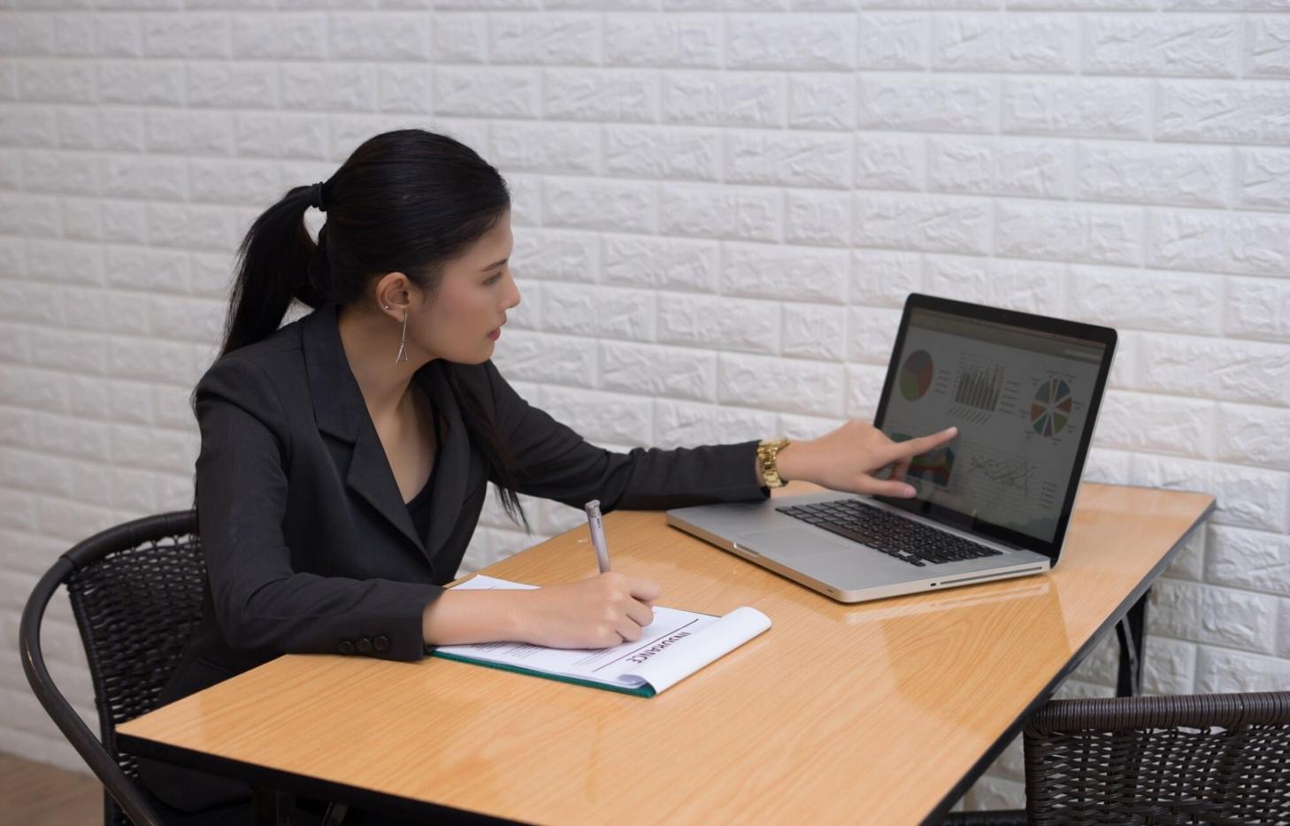 Sesión de webinar interactiva sobre finanzas